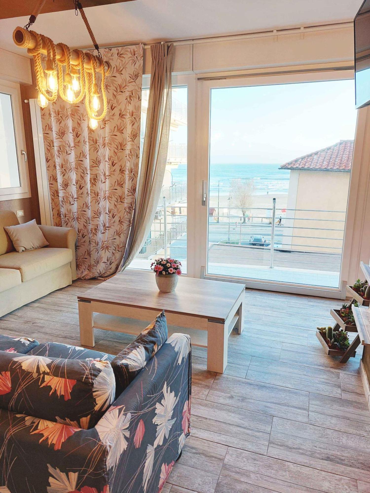 Sweet Home & Wellness Affittacamere Нетуно Екстериор снимка