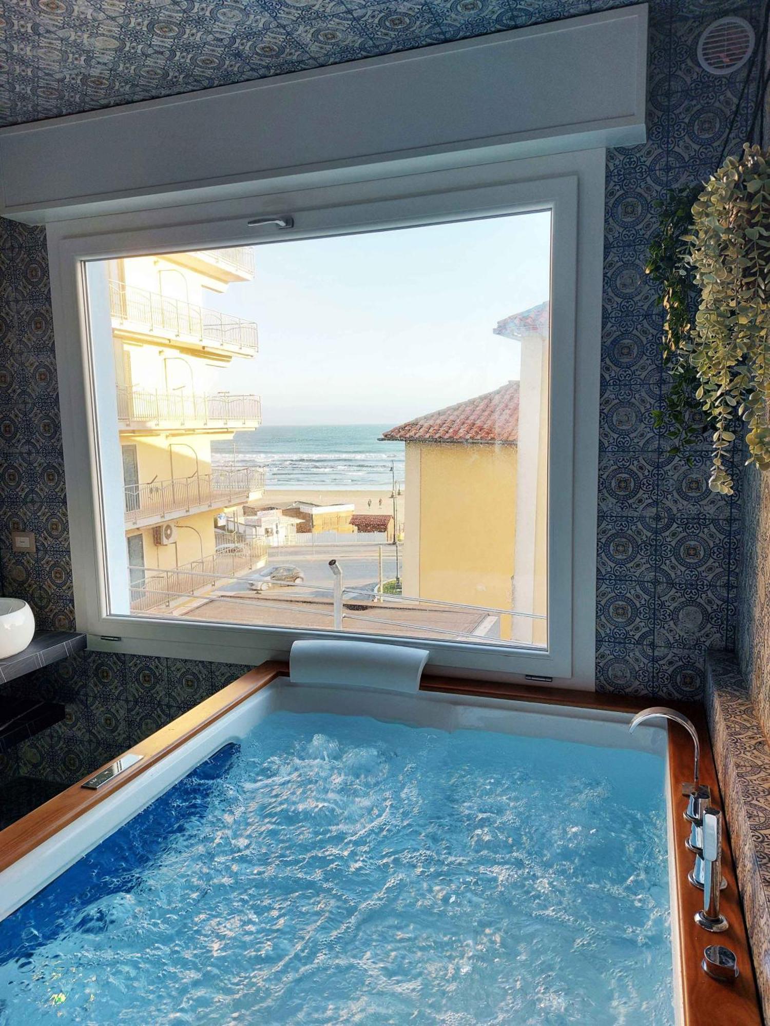Sweet Home & Wellness Affittacamere Нетуно Екстериор снимка
